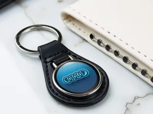 Audi Portachiavi Acrilico Edizione Corsa Disegno Vivo